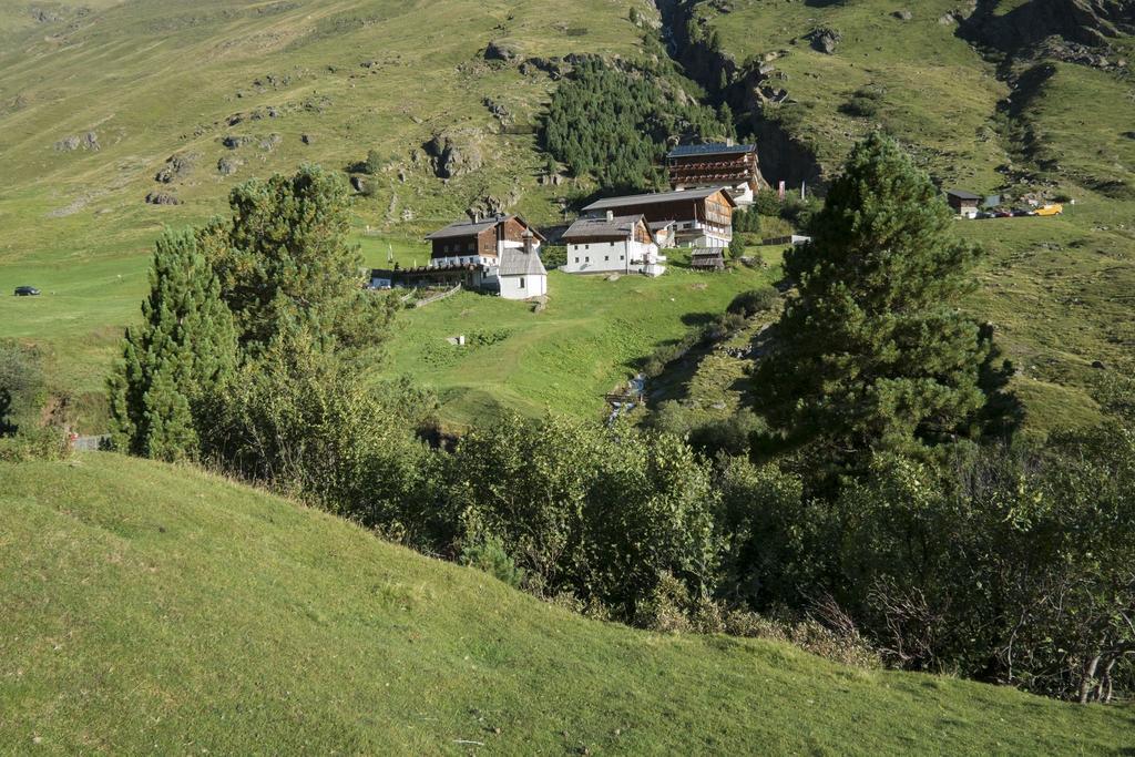 Gasthof Geierwallihof フェント エクステリア 写真